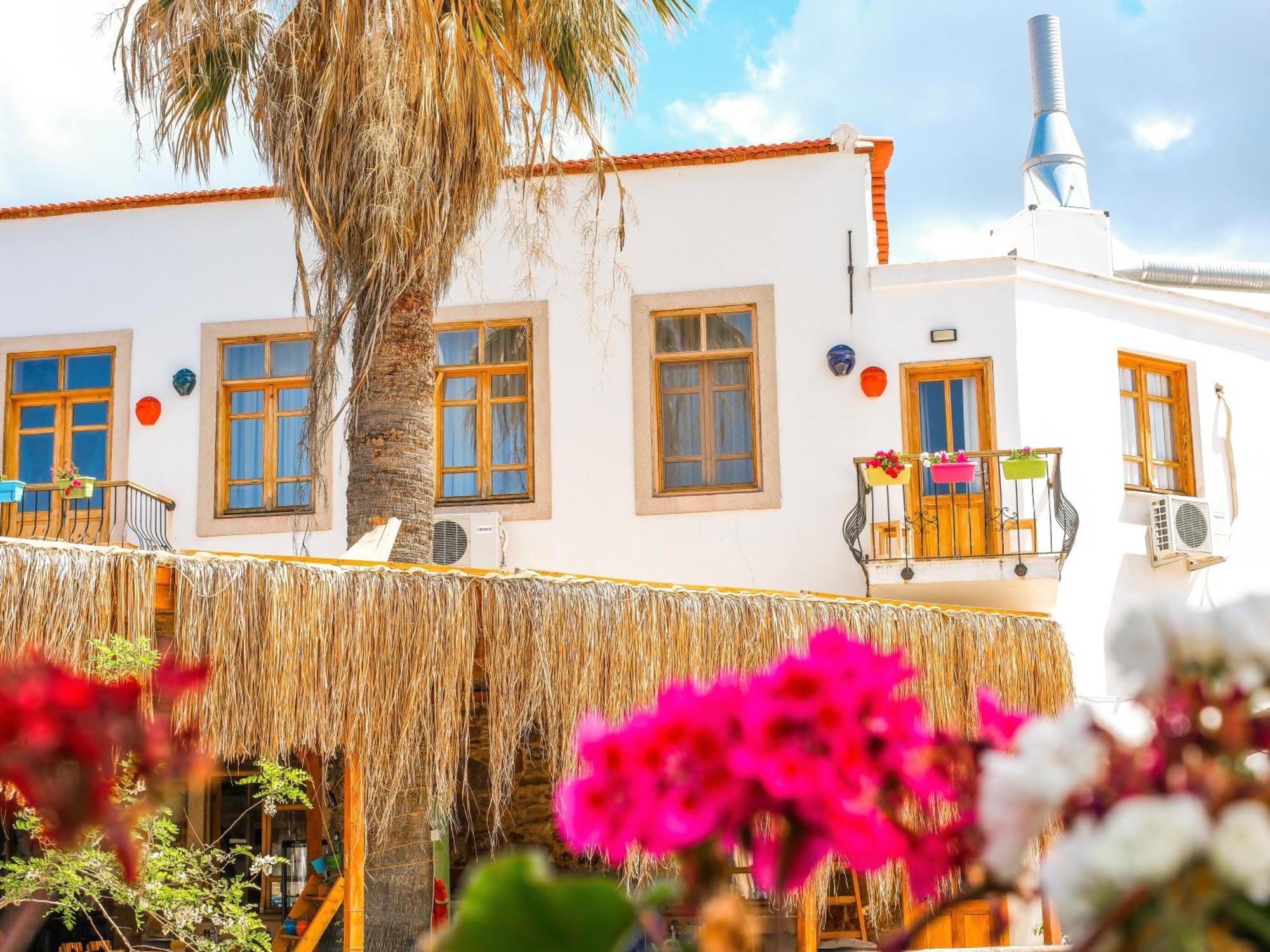 Cesme Puerhayal Pansiyon Exterior photo